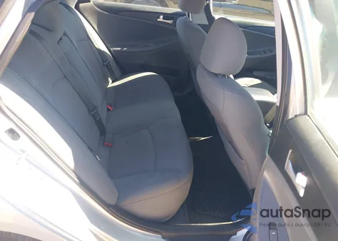 2013 Hyundai Sonata Gls z USA, uszkodzony, nr VIN 5NPEB4AC0DH643411